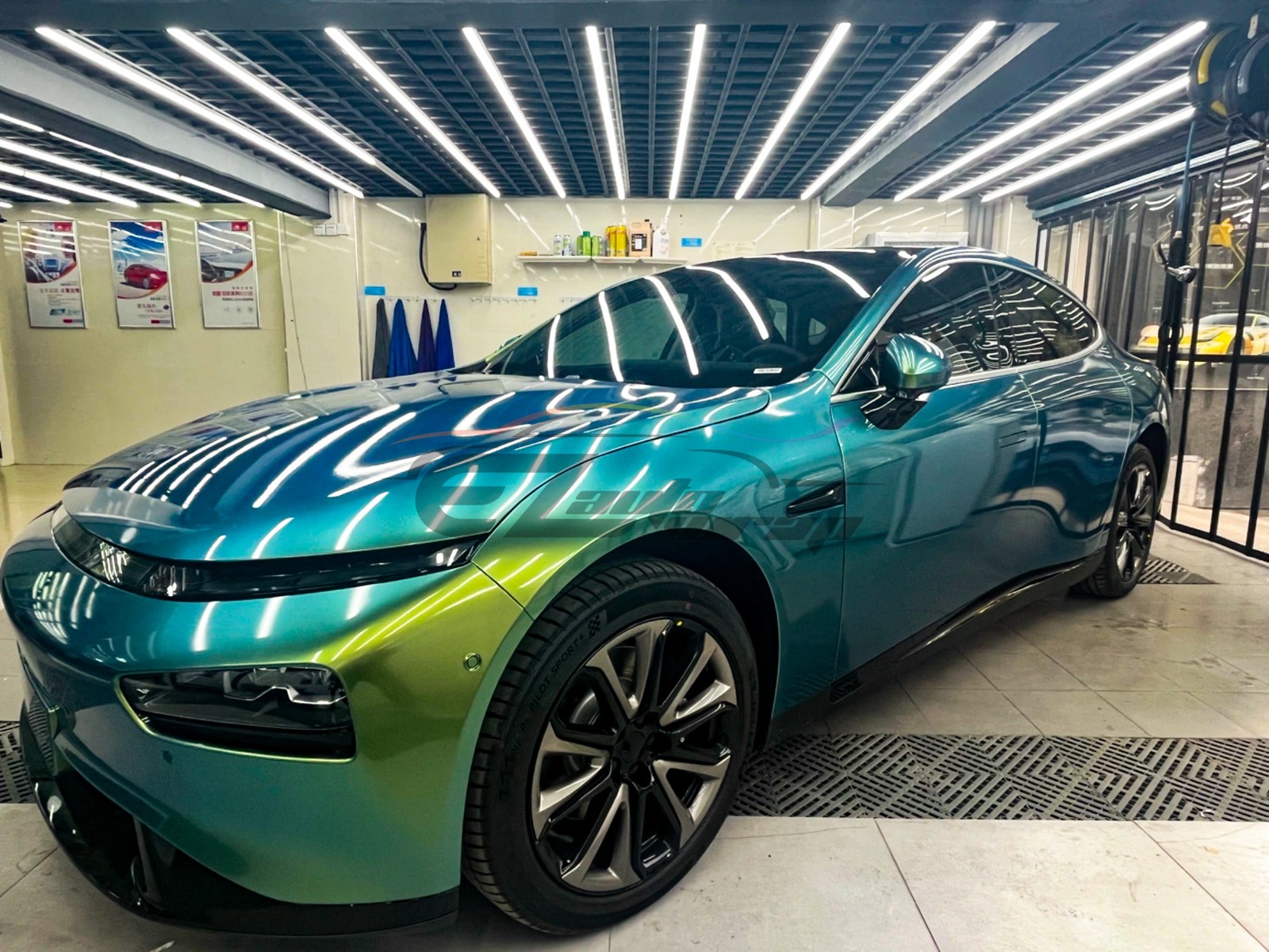 ESSMO PET Galaxy Dust Gloss Spring Green Car Vehicle Vinyl Wrap Decal Sticker