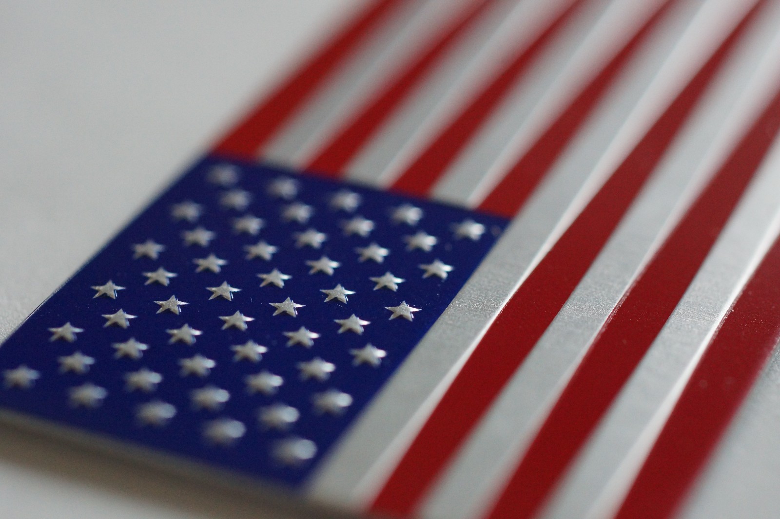 (4 Pack) Aluminum US American Flag Sticker Decal | Auto Car Emblem 3.15″x1.75″