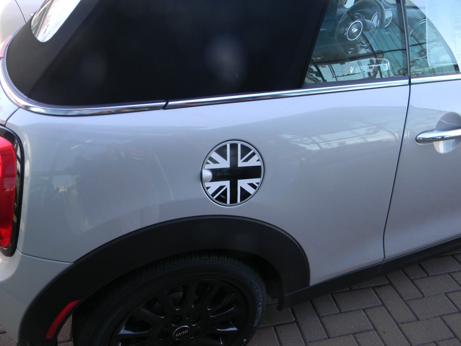FITS MINI COOPER BLACK AND WHITE BRITISH FLAG FUEL TANK DOOR COVER GRAPHIC DECAL