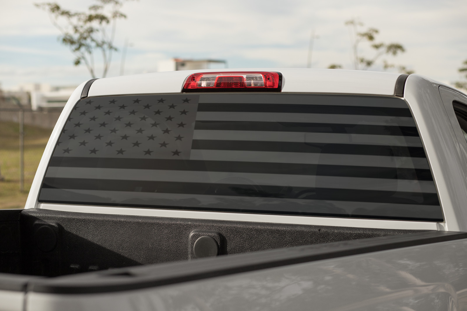 Decal Back Window – Black American Flag – perforated vinyl TBW067