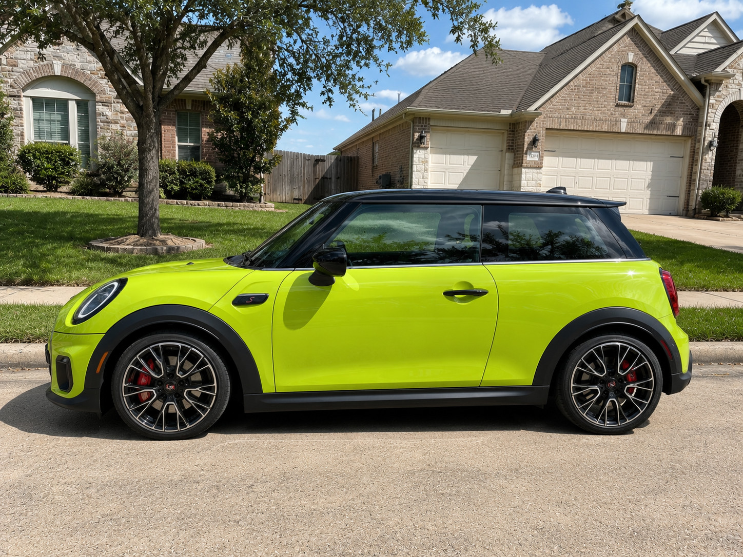 Ultra Gloss PET Liner Acid Green Car Vinyl Wrap Adhesive Film Air Release DIY