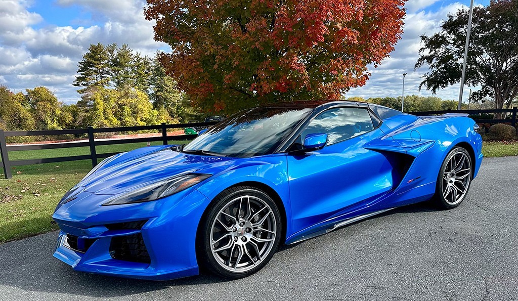 C8 Corvette RIPTIDE BLUE ‘TEAM CORVETTE’ PLAIN BLANK VINYL INSERT 2IN X 7IN.