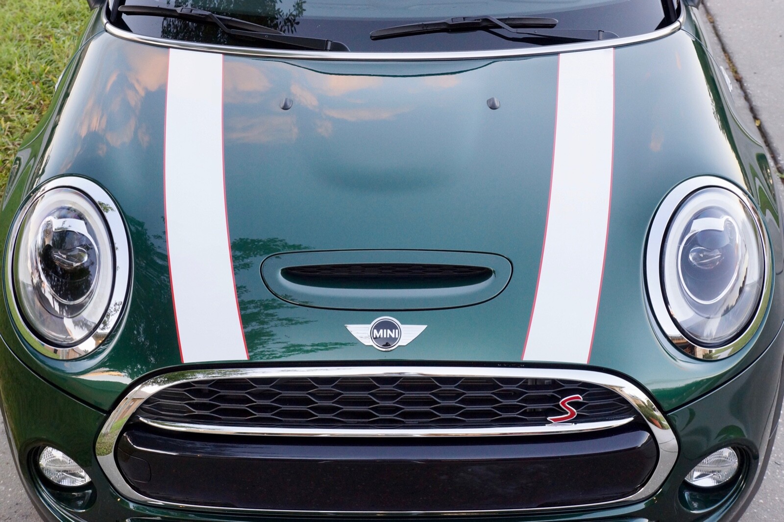 Black with Custom Color Border Hood Stripes for your Mini Cooper 2014 – 2024