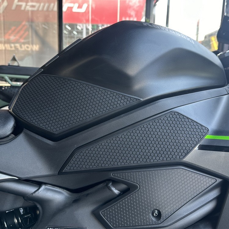 Motorcycle Tankpad Anti-Slip Gas Fuel Tank Pad Sticker For KAWASAKI zx4r zx4rr