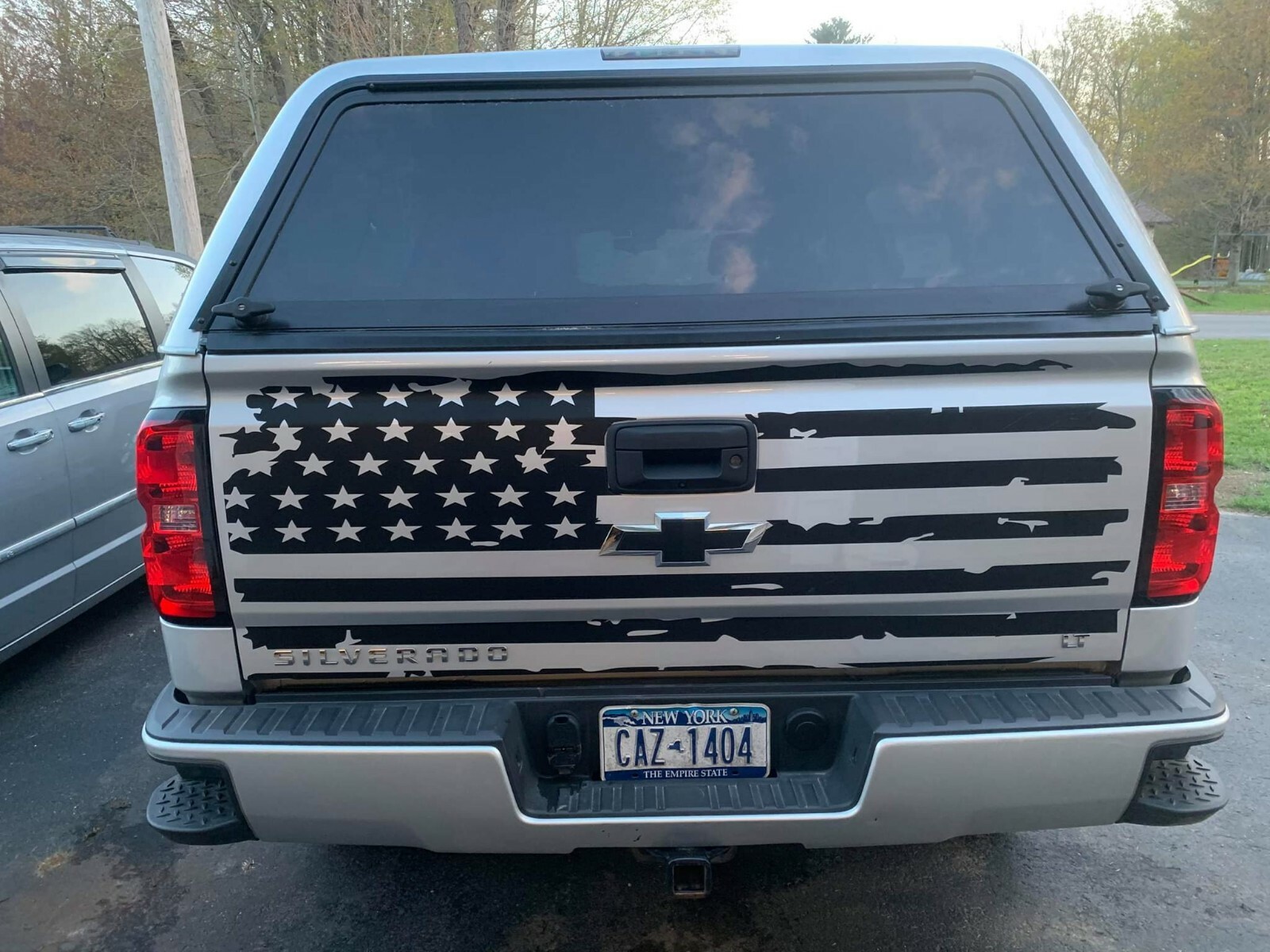 Compatible with Dodge Ram Chevy Ford Toyota..- Full Tailgate Flag .. VINYL