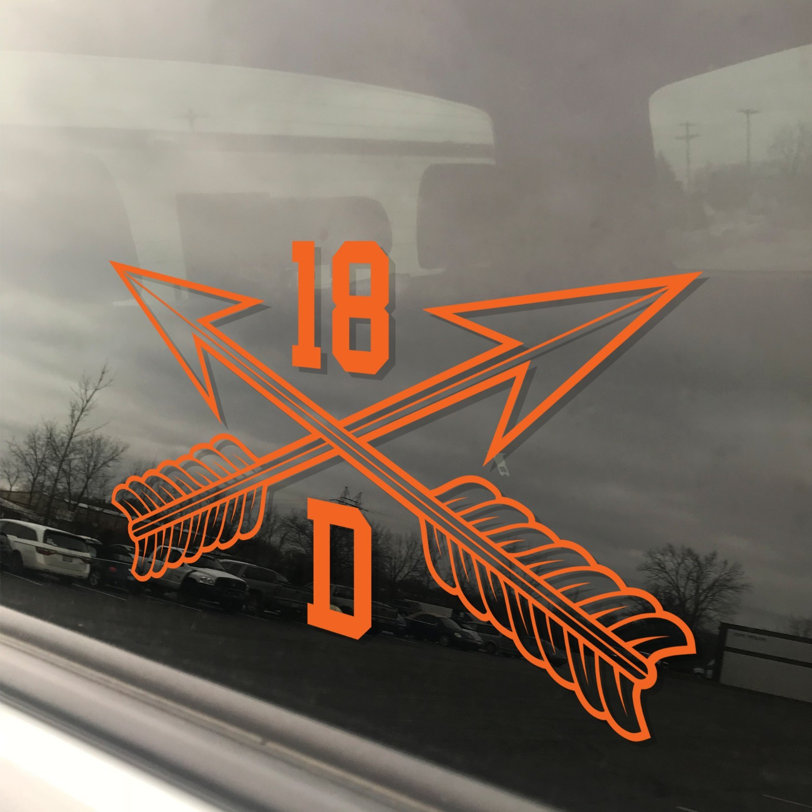Army MOS 18D Special Forces Medical Sergeant Crossed Arrows Decal 3″ x 5.5″