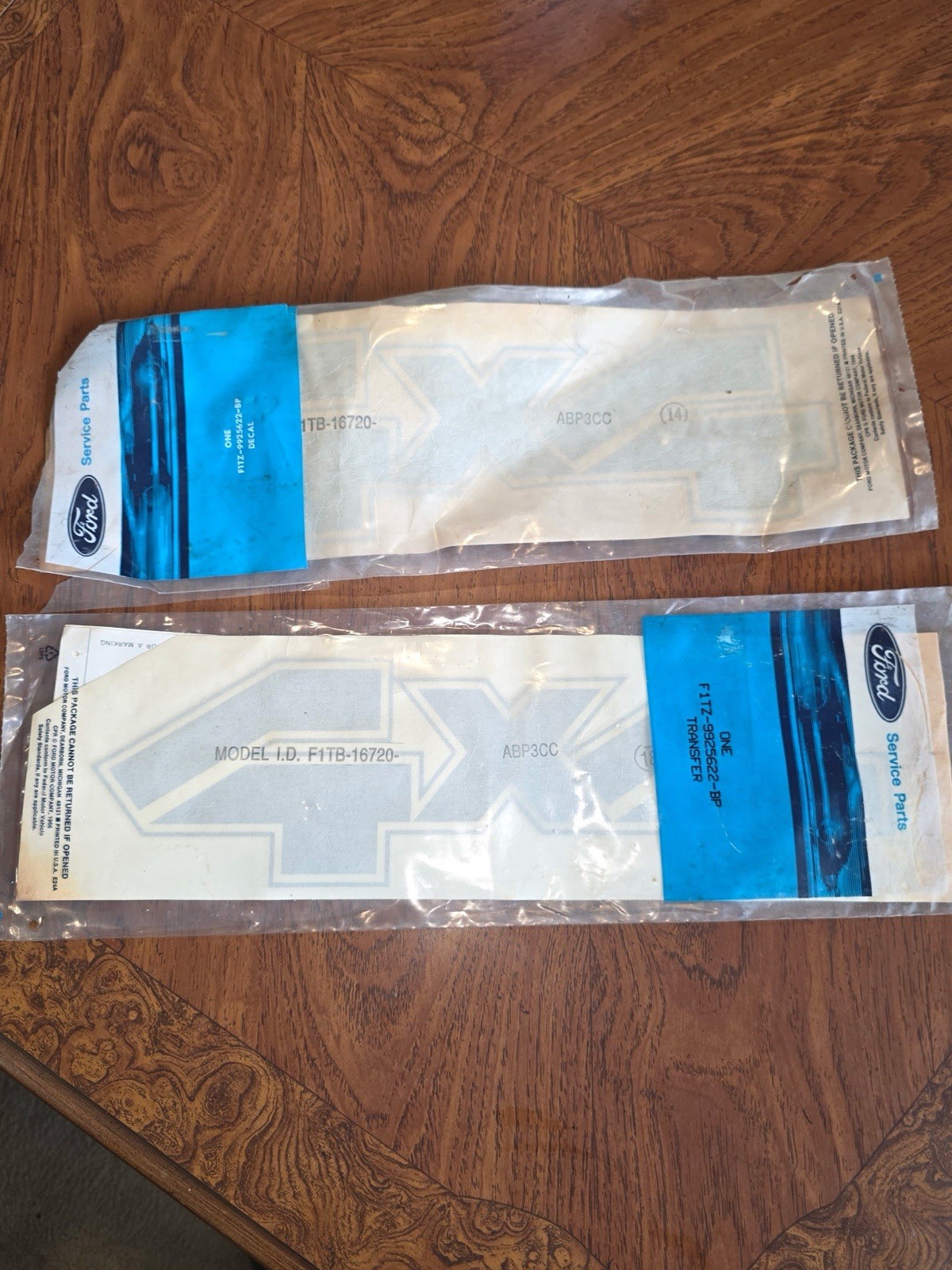NOS OEM Ford F1TZ-9925622-BP 4X4 Pair Bed Decal Stickers 91 F150 F250 F350 4WD
